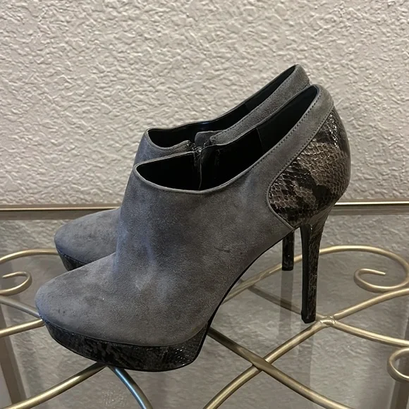 Nine West Shoes Nine West Grey Suede Platform Booties Size